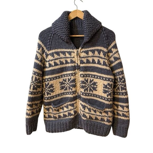 Cowichan Vintage Canada Hand Knit Wool Snowflake Full Zip Sweater Jacket